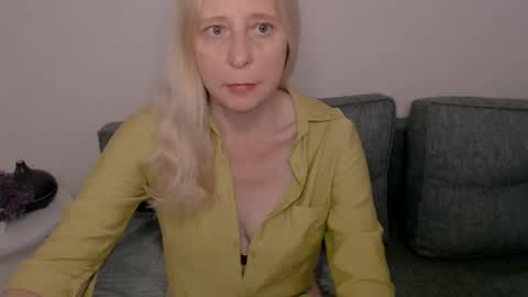 Milena online show from September 2025 07:08:02 AM