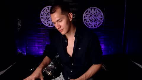 milandavid1 online show from March 2026 06:14:02 PM