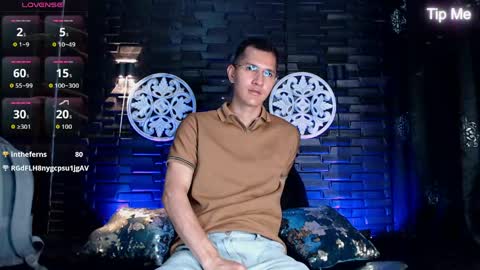 milandavid1 online show from April 2026 05:41:02 PM