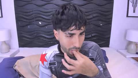 milanzaire online show from November 2025 12:43:02 AM