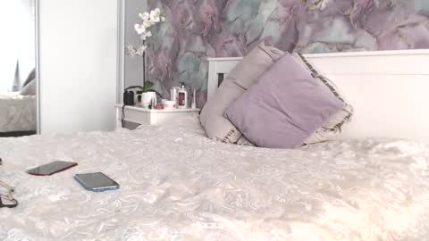 Snapshot of milarunis chatting on February 2025 07:44:02 AM Delicious Pussy online show from February 2025 07:44:02 AM