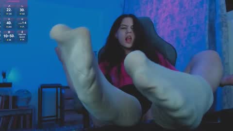 Snapshot of milastoyne chatting on September 2025 06:04:01 AM milastoyne online show from September 2025 06:04:01 AM