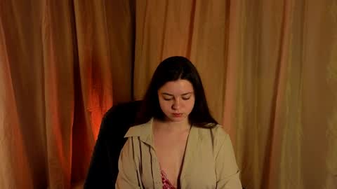Snapshot of milatau chatting on April 2026 08:37:01 PM Mila online show from April 2026 08:37:01 PM