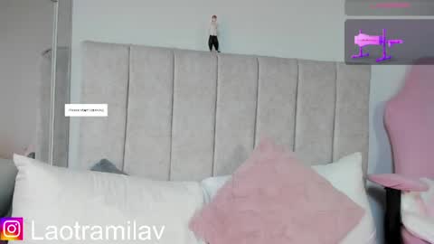 Snapshot of milavelour chatting on April 2026 12:33:02 AM IG online show from April 2026 12:33:02 AM