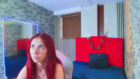 Snapshot of mildrecute chatting on November 2025 09:25:01 PM Ana online show from November 2025 09:25:01 PM