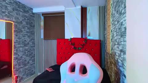 Snapshot of mildrecute chatting on November 2025 09:28:01 PM Ana online show from November 2025 09:28:01 PM