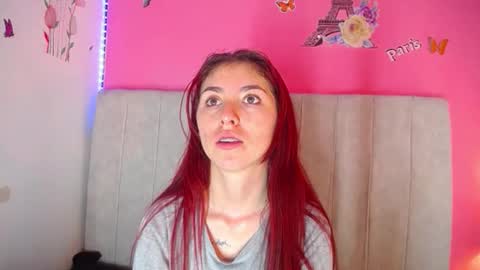 Snapshot of mildrecute chatting on December 2025 04:33:01 PM Ana online show from December 2025 04:33:01 PM