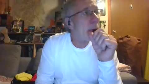 Snapshot of milehi1958 chatting on September 2025 12:38:02 PM Milehi1958 online show from September 2025 12:38:02 PM