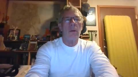 Snapshot of milehi1958 chatting on September 2025 12:37:02 PM Milehi1958 online show from September 2025 12:37:02 PM