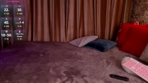 Mia online show from April 2026 03:06:01 PM