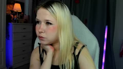 Snapshot of milemissyy chatting on July 2026 09:37:02 AM Mia online show from July 2026 09:37:02 AM