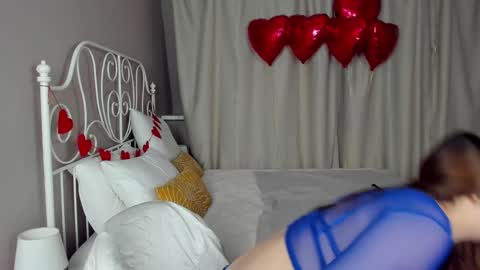 Snapshot of miley_brown_ chatting on February 2025 01:32:02 AM Miley online show from February 2025 01:32:02 AM