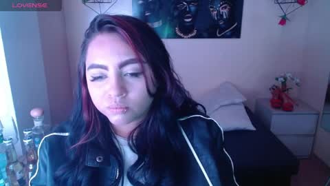 Snapshot of miley_clarck chatting on March 2026 01:06:01 PM Miley online show from March 2026 01:06:01 PM