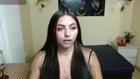 Snapshot of miley_clarck chatting on April 2026 01:12:02 PM Miley online show from April 2026 01:12:02 PM