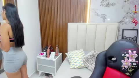 MILEY online show from September 2025 08:01:02 PM