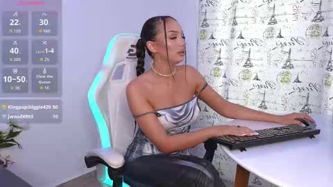 Miley Sin online show from September 2025 01:34:02 PM