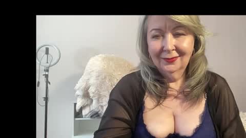 Snapshot of milf_charlotty chatting on March 2026 05:57:01 AM Charlotte online show from March 2026 05:57:01 AM