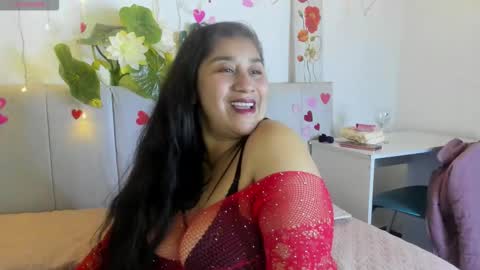 Snapshot of milf_latinn chatting on October 2025 01:29:01 PM milf latinn online show from October 2025 01:29:01 PM