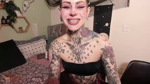 Isabella online show from February 2026 02:01:02 PM