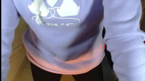 Valeria online show from October 2025 02:41:02 PM