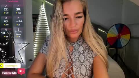 Snapshot of milfblondy chatting on January 2025 10:26:02 PM Ingrid online show from January 2025 10:26:02 PM