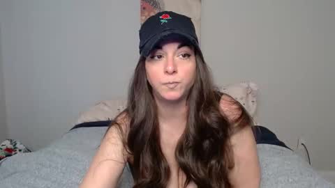 Snapshot of milfmonee chatting on February 2025 07:52:01 PM MILF Monee online show from February 2025 07:52:01 PM