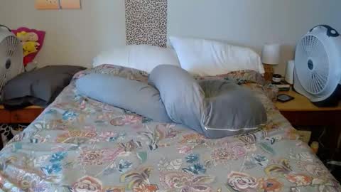 MILF Monee online show from March 2026 03:24:01 PM