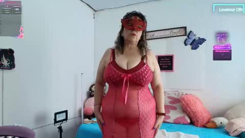 Snapshot of milfysis chatting on March 2026 02:45:03 PM milfysis online show from March 2026 02:45:03 PM