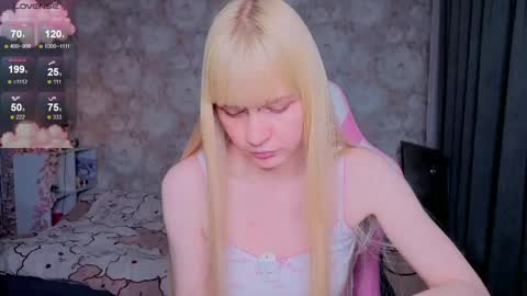 Snapshot of miliameow chatting on April 2026 03:04:02 AM Milia online show from April 2026 03:04:02 AM