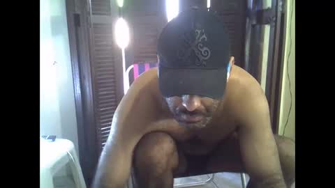 Snapshot of militaryx chatting on April 2026 07:00:01 PM militaryx online show from April 2026 07:00:01 PM