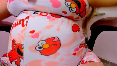 milk_zafira online show from November 2025 12:22:02 AM