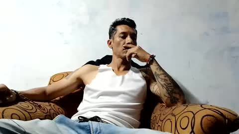 Snapshot of milkhammer chatting on December 2024 03:19:01 AM Hammer online show from December 2024 03:19:01 AM