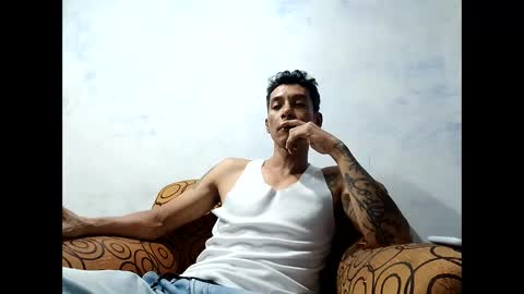 Snapshot of milkhammer chatting on December 2024 03:07:02 AM Hammer online show from December 2024 03:07:02 AM