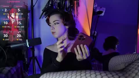 milkingmarlo online show from September 2025 12:34:01 AM