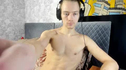 Snapshot of milkiwy chatting on November 2025 06:41:02 AM Isaac online show from November 2025 06:41:02 AM