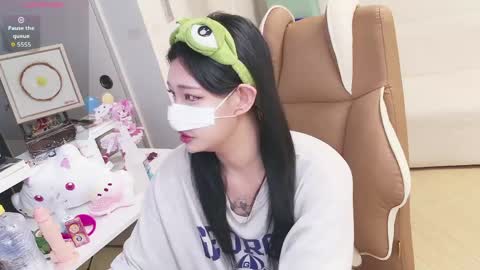 milksola online show from May 2026 12:00:01 PM