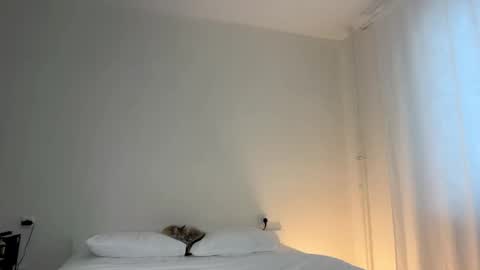 milky__way_ online show from January 2026 01:26:01 PM