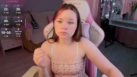 milky_basement online show from October 2025 07:39:01 AM