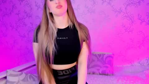 Vivian online show from December 2024 05:26:01 AM