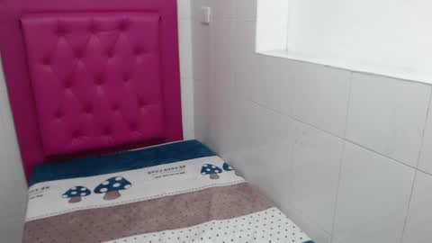 milkyway_18 online show from January 2025 01:02:02 PM