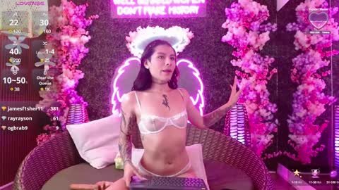 Snapshot of milla_davis chatting on February 2025 12:47:02 AM MILLA online show from February 2025 12:47:02 AM