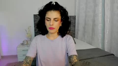 Snapshot of milla_pixxie chatting on January 2025 09:43:02 AM Milagros online show from January 2025 09:43:02 AM