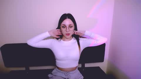 Milla online show from November 2025 08:36:02 AM