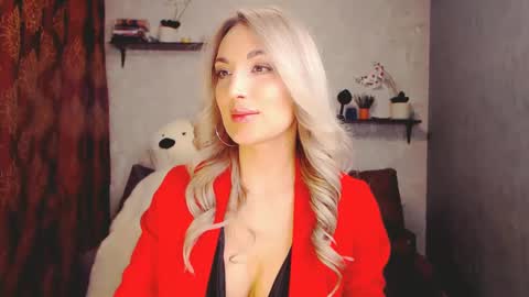 Snapshot of millaxqueen chatting on January 2025 03:08:02 PM MillaXQueen online show from January 2025 03:08:02 PM