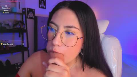 miller_vanessa_ online show from April 2026 09:30:01 PM