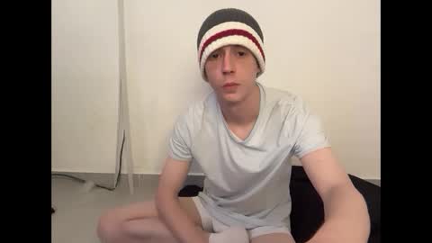 SlimnHungOH online show from April 2026 06:50:01 PM