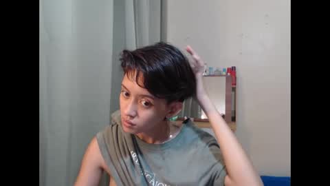 Snapshot of millie_fox21 chatting on April 2026 01:42:02 AM Im Milliedont forget to follow me online show from April 2026 01:42:02 AM