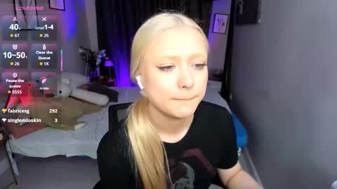 Snapshot of millie_vanillie chatting on November 2025 02:28:02 PM Millie online show from November 2025 02:28:02 PM