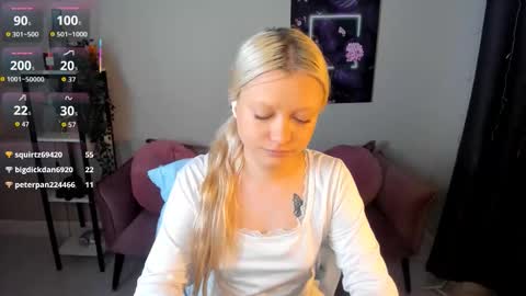 Snapshot of millie_vanillie chatting on December 2025 06:23:01 AM Millie online show from December 2025 06:23:01 AM