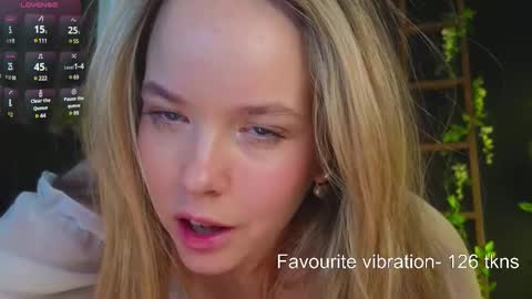 Snapshot of milly_shy chatting on February 2025 10:16:02 AM Milly online show from February 2025 10:16:02 AM